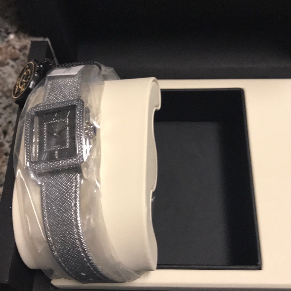 GEVRIL G20 Women’s Watch